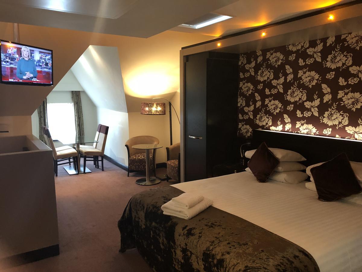 The Bluebell Hotel Нит Экстерьер фото